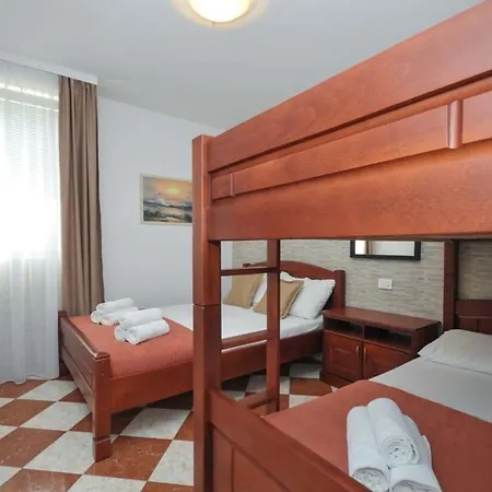 Hotel D&d 1 4*